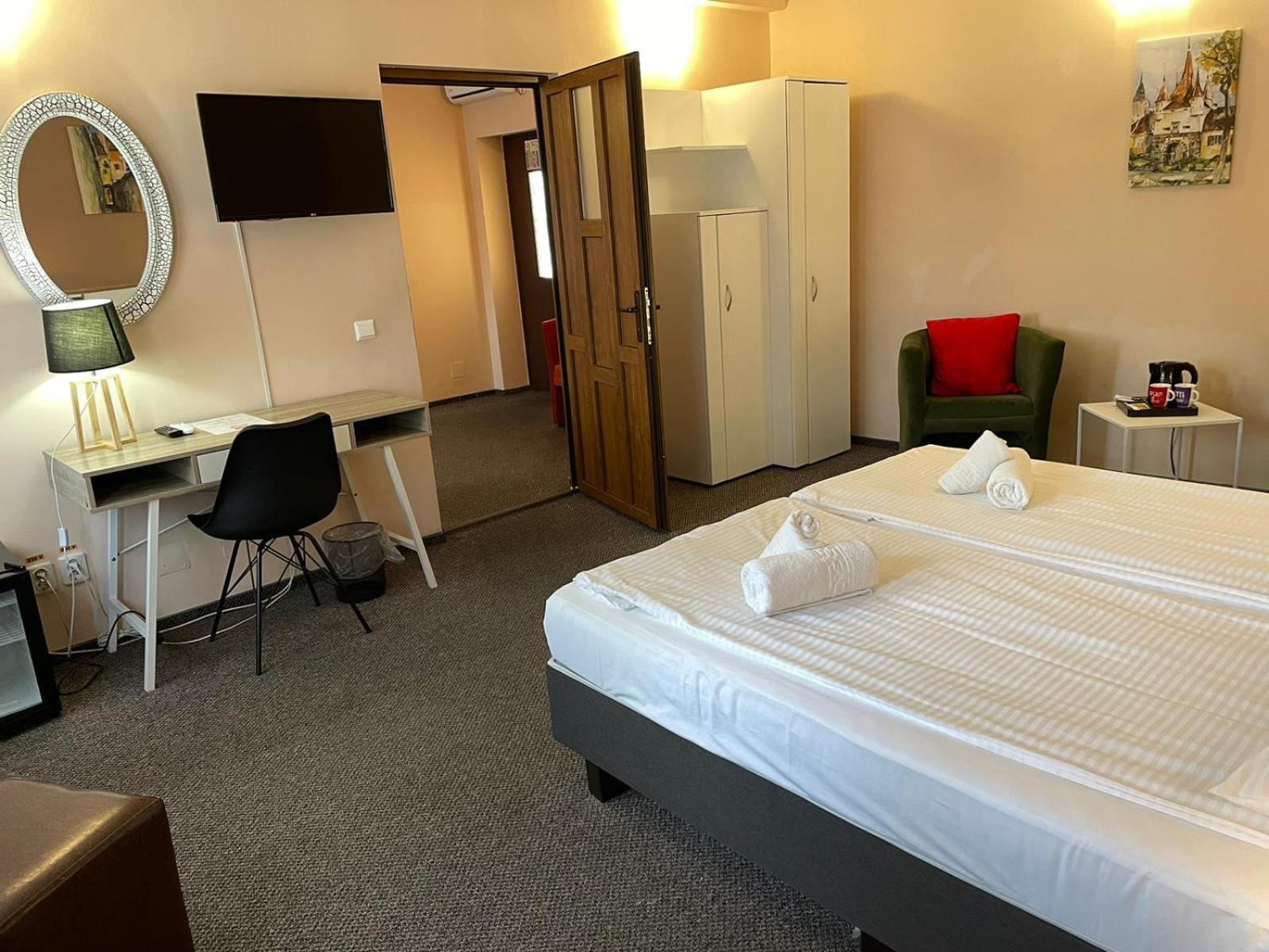 Long Street Hotel Μπρασόβ Δωμάτιο φωτογραφία