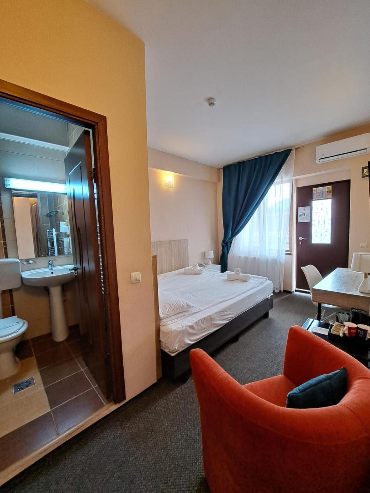 Long Street Hotel Μπρασόβ Δωμάτιο φωτογραφία