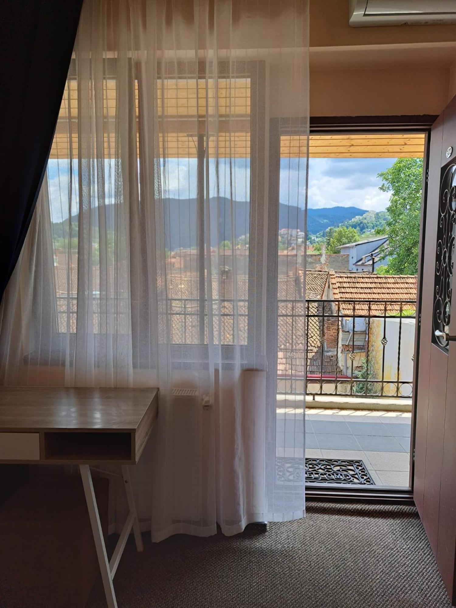 Long Street Hotel Μπρασόβ Δωμάτιο φωτογραφία