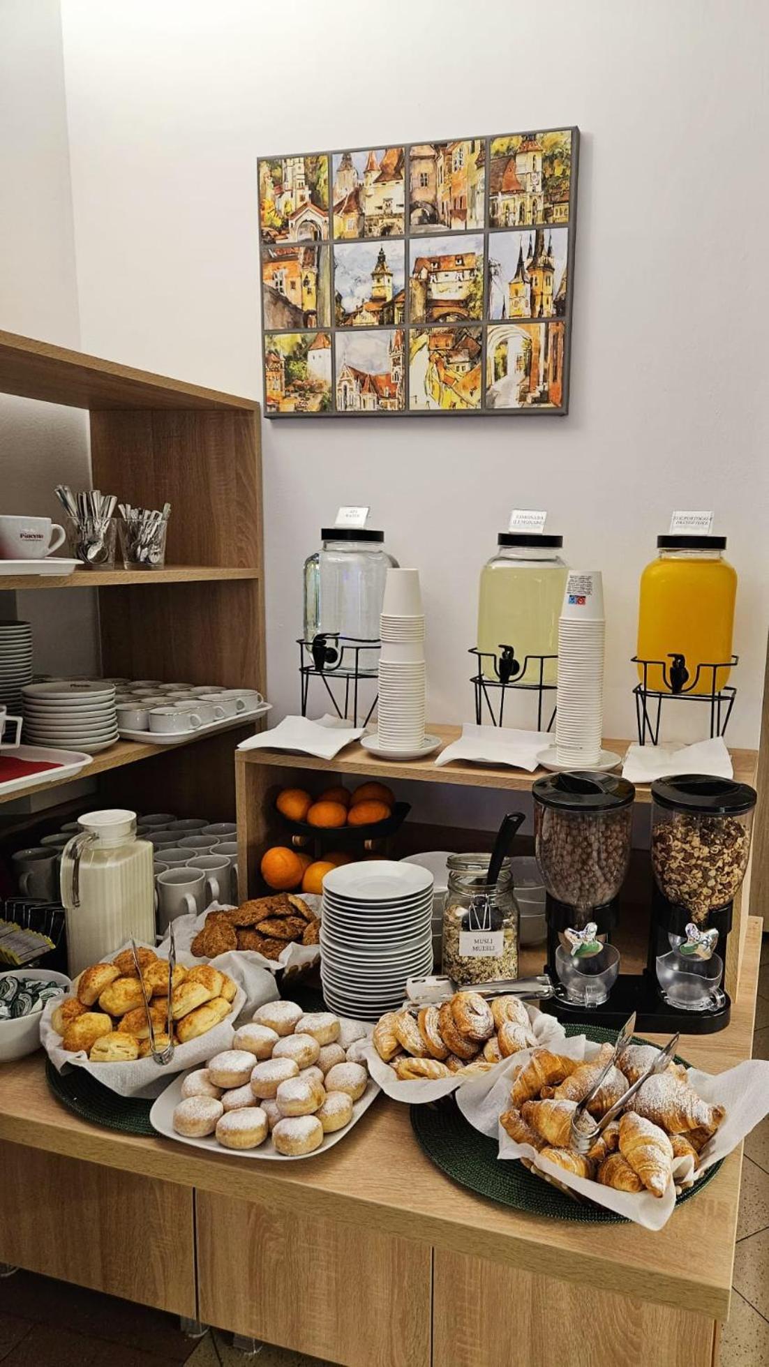 Long Street Hotel Μπρασόβ Εξωτερικό φωτογραφία