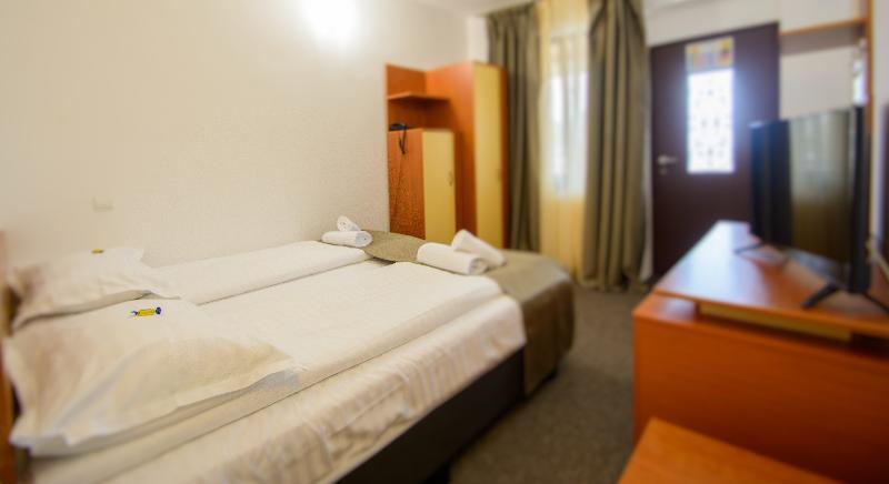 Long Street Hotel Μπρασόβ Εξωτερικό φωτογραφία