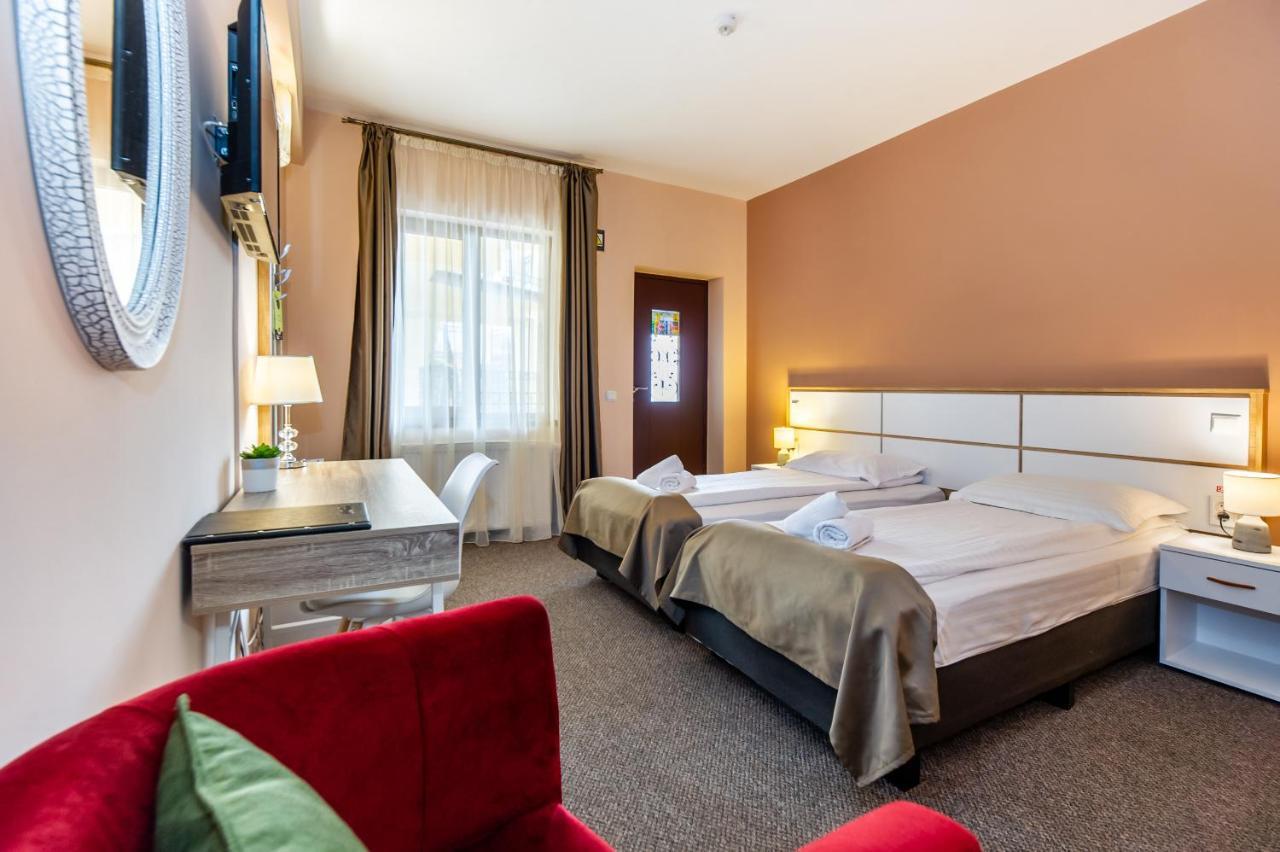 Long Street Hotel Μπρασόβ Εξωτερικό φωτογραφία